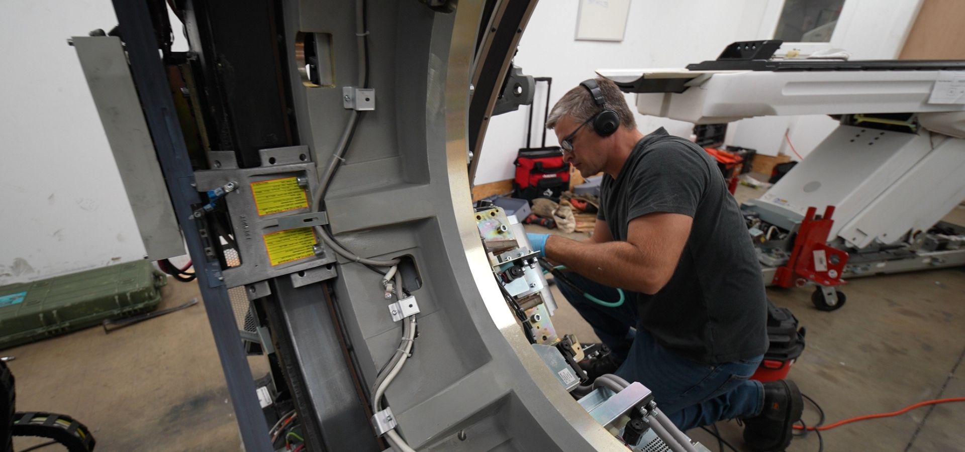 ct scanner repair maintenance service technician 16 9