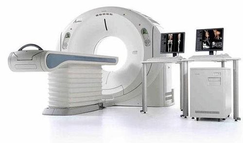 Large Used Toshiba Aquilion